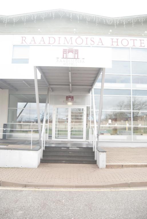 Raadimoisa Hotell Тарту Екстер'єр фото